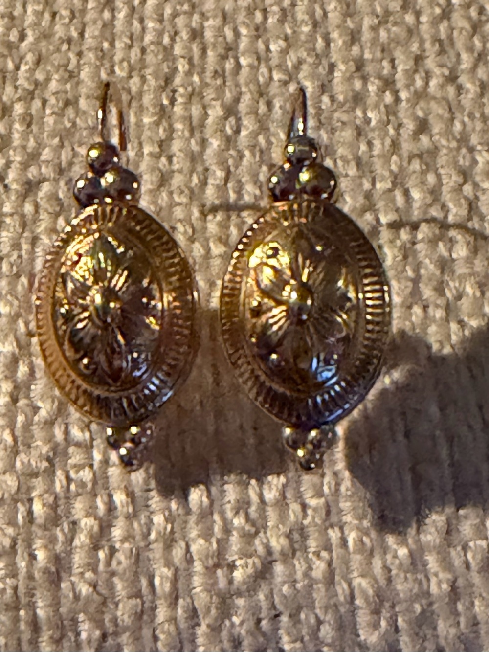 Victorian Revival style 14 karat yellow gold drop earrings -NEW - Picture 6 of 12